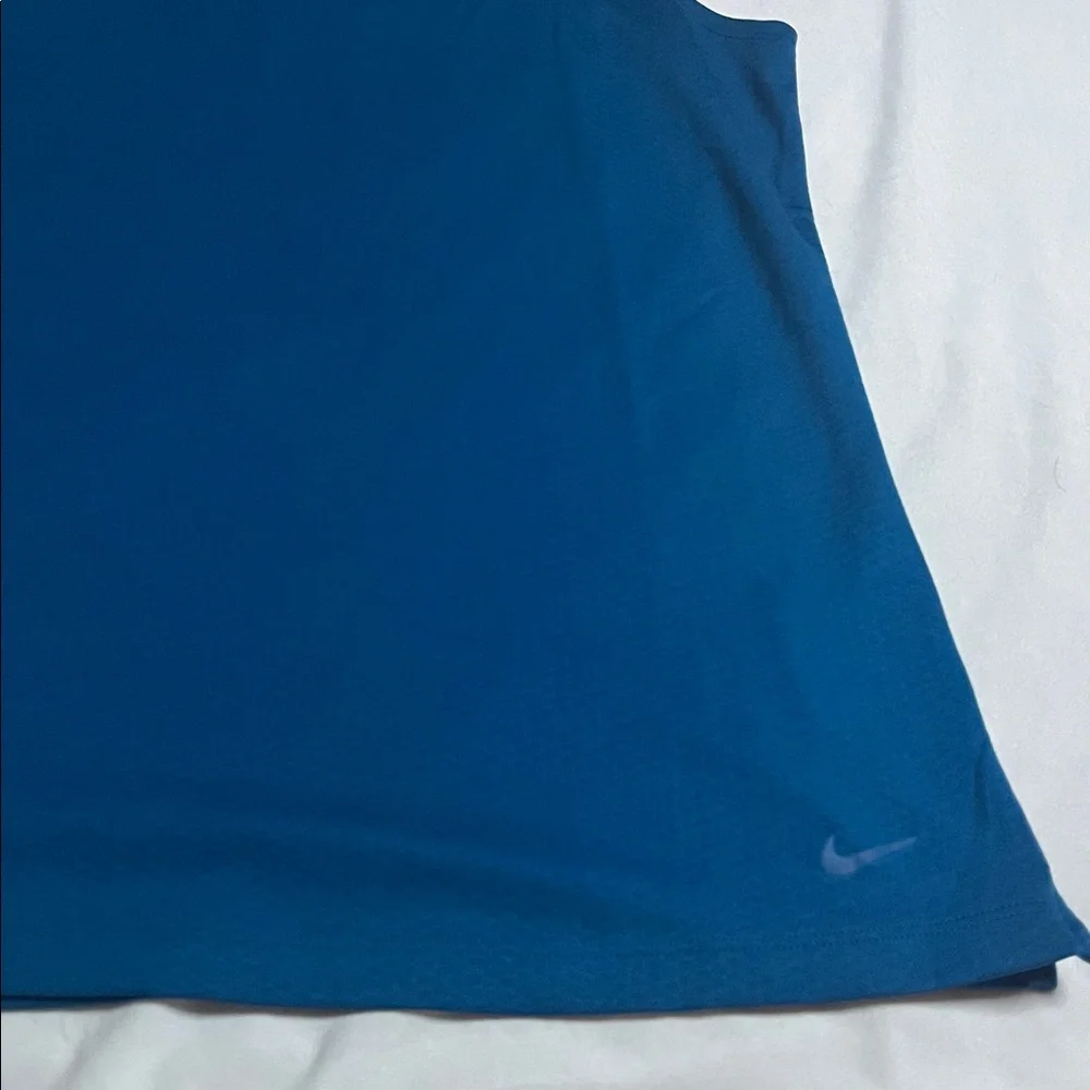 Nike Victory Sleevelss Golf Polo